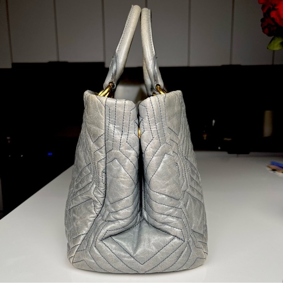 Miu Miu 2 Way Matelasse Vitello Shine Trapu Blue/Gray Tote Shoulder Bag - Picture 2 of 7